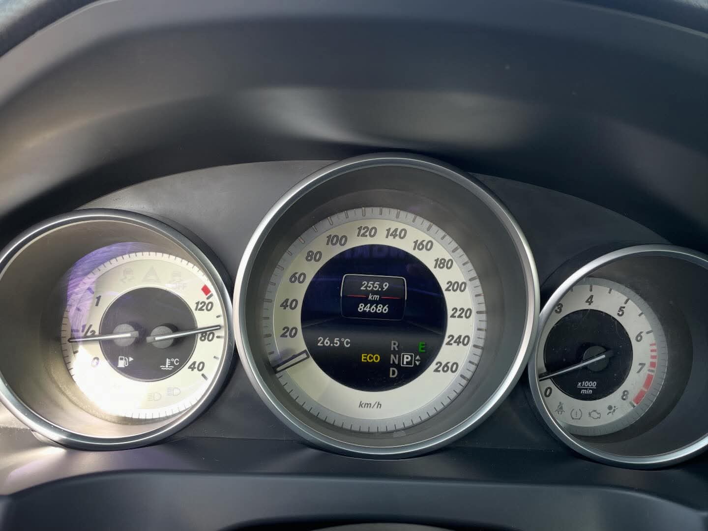 Car Image 2014 MERCEDES E Class 350