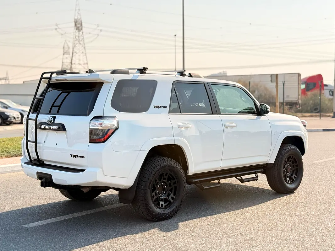 2019 TOYOTA 4RUNNER - Sooq Cars