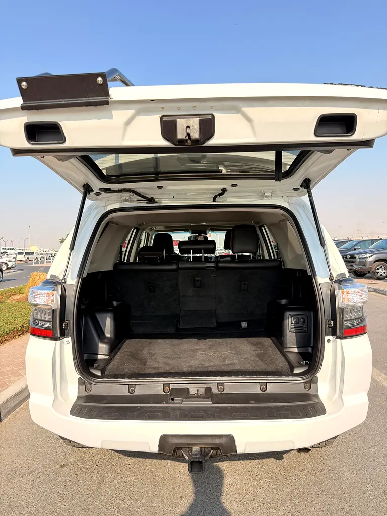 2019 TOYOTA 4RUNNER - Sooq Cars