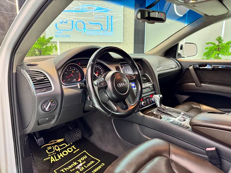 Car Image 2014 AUDI Q7 