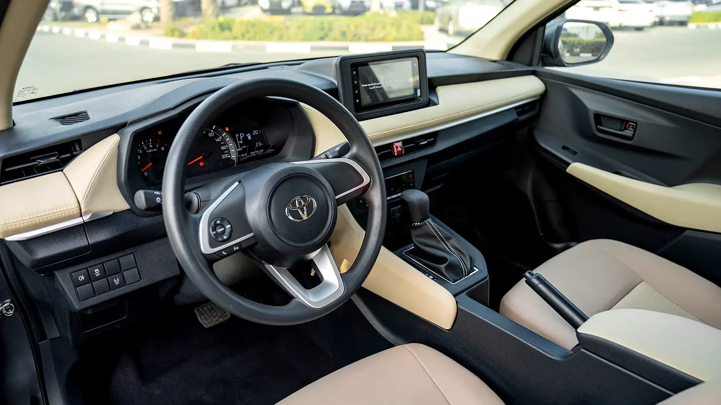 TOYOTA YARIS 2023