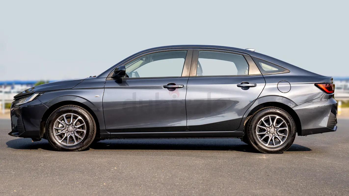 TOYOTA YARIS 2023
