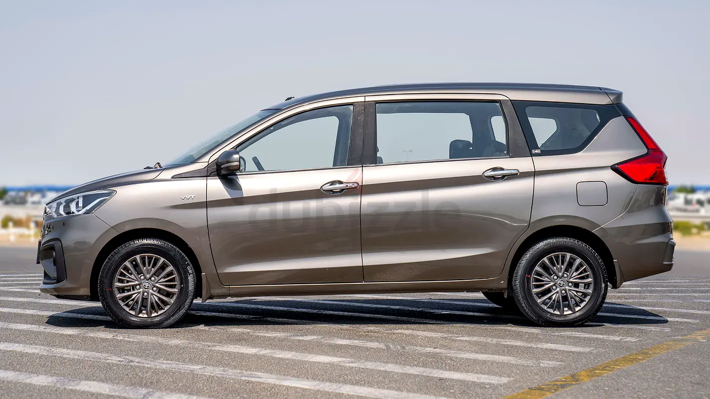 TOYOTA Rumion 2023