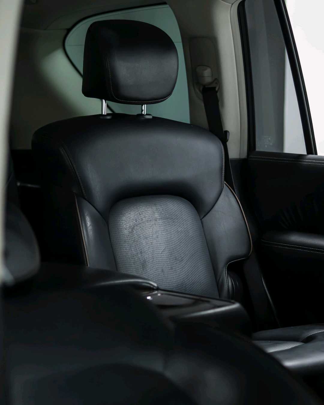 Car Image 2018 NISSAN ARMADA 