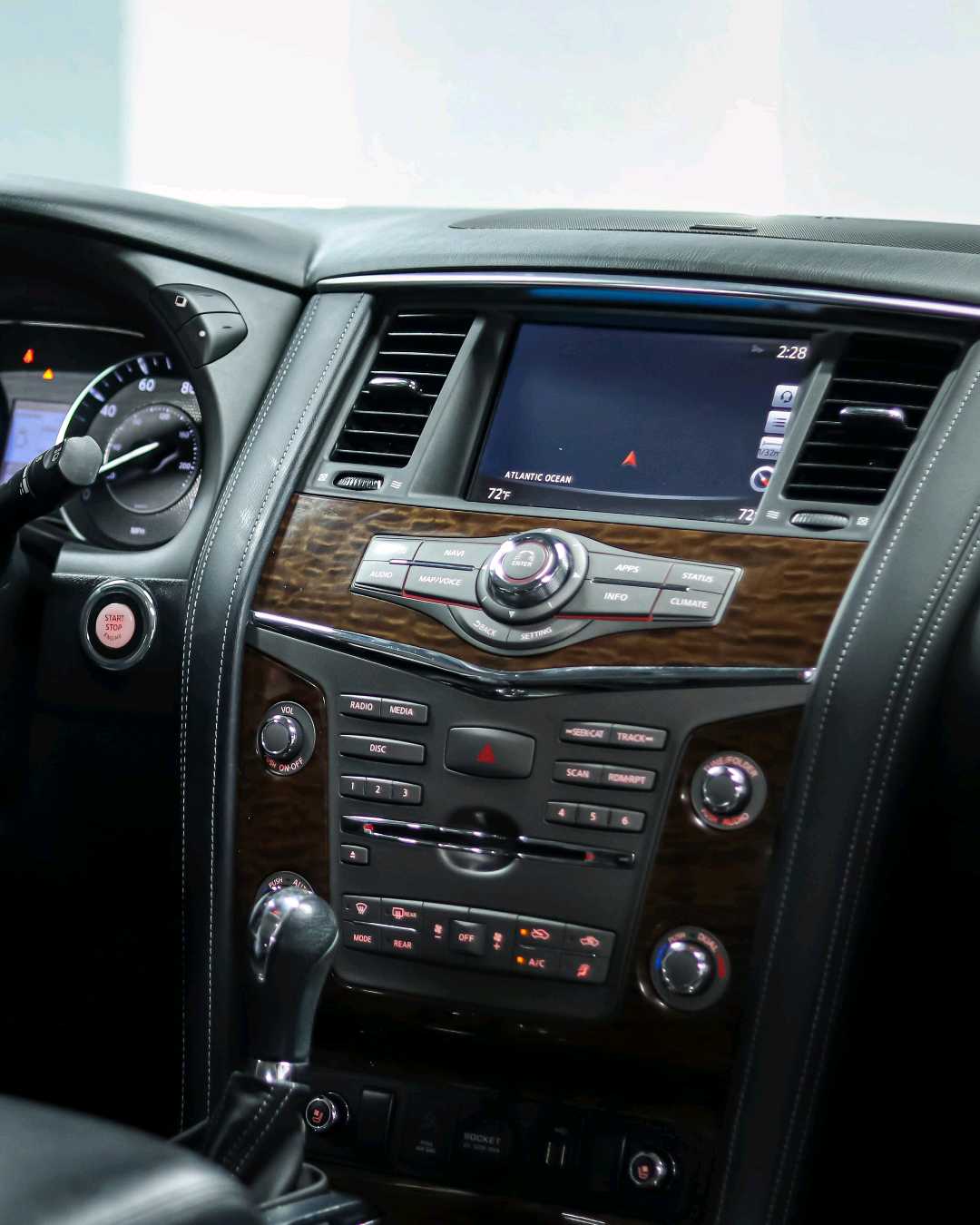 Car Image 2018 NISSAN ARMADA 