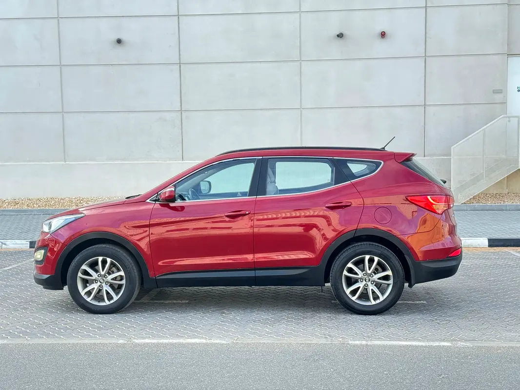 Car Image 2014 HYUNDAI SANTA FE 