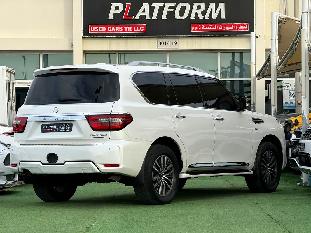 Car Image 2020 NISSAN PATROL LE