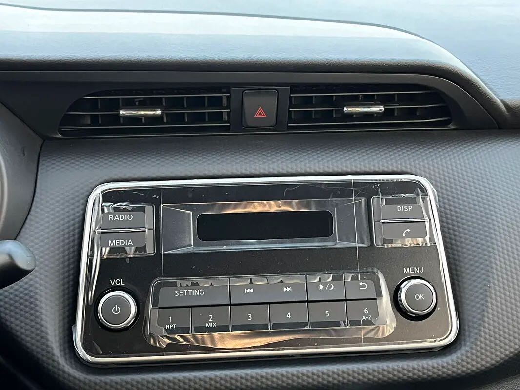 Car Image 2024 NISSAN KICKS 