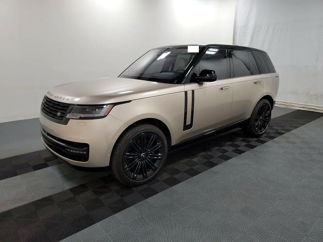 Car Image 2023 LAND ROVER VOGUE 