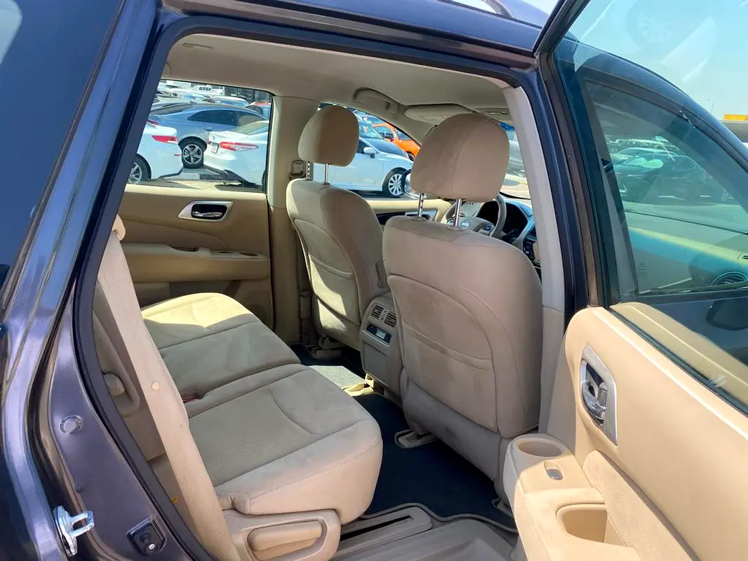 Car Image 2014 NISSAN PATHFINDER LE