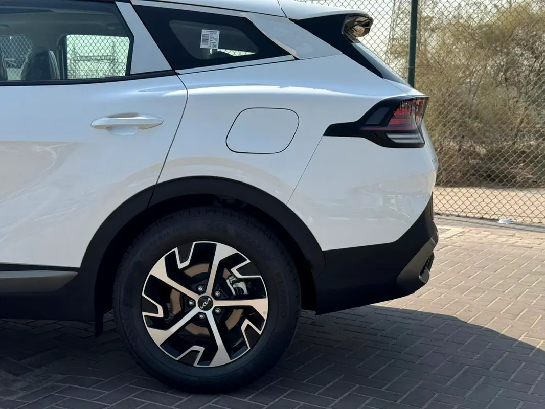 Car Image 2025 KIA SPORTAGE 