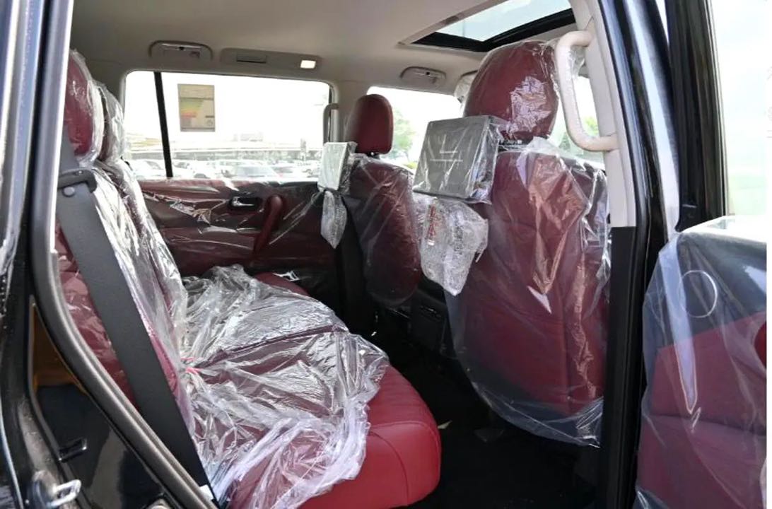 Car Image 2024 NISSAN PATROL SE