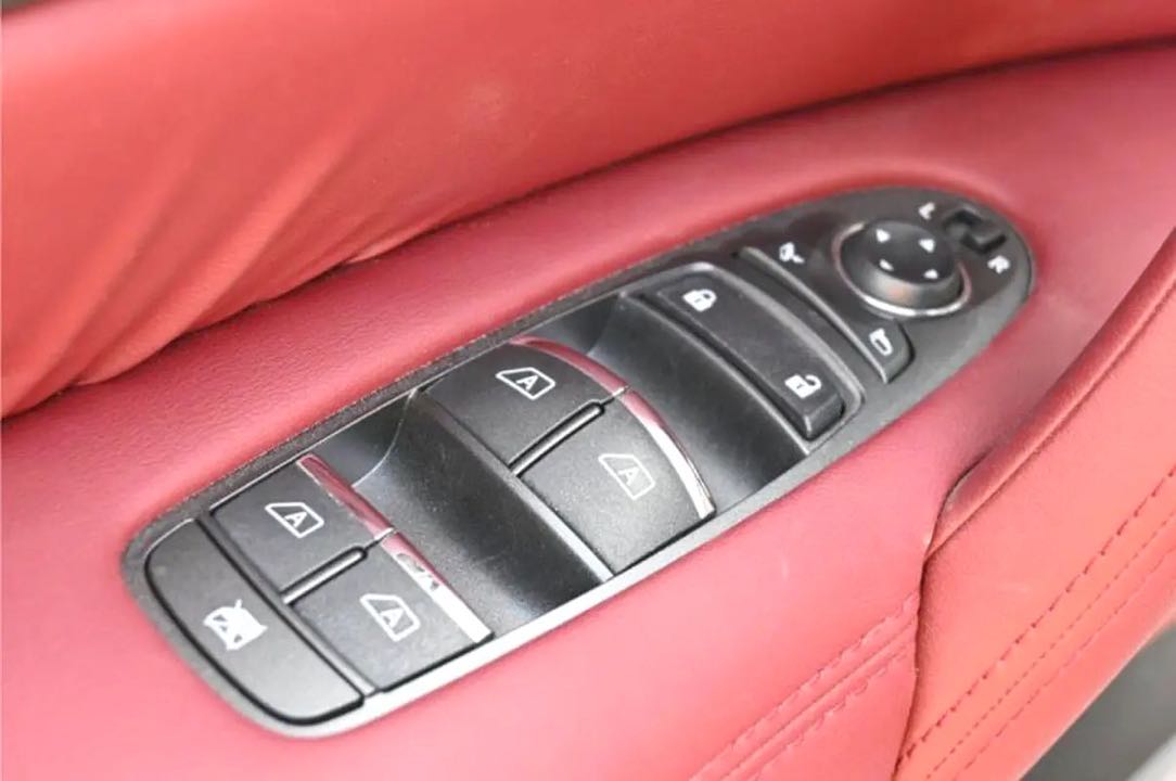 Car Image 2024 NISSAN PATROL SE