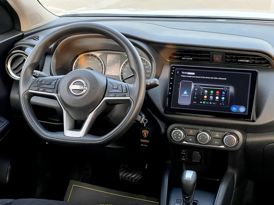 Car Image 2024 NISSAN KICKS 