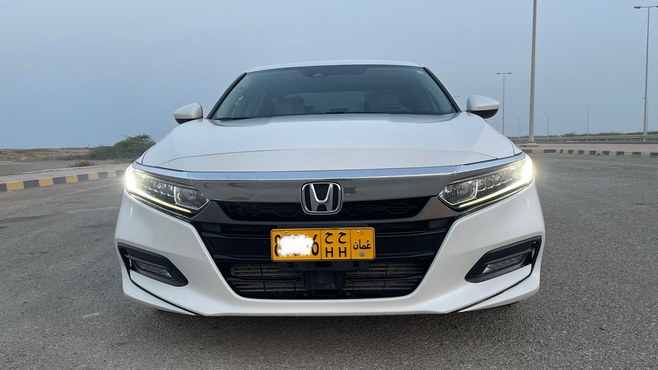 Car Image 2018 HONDA ACCORD EX