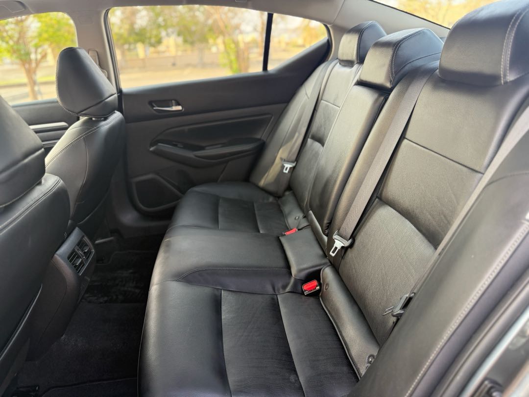 Car Image 2020 NISSAN ALTIMA SL
