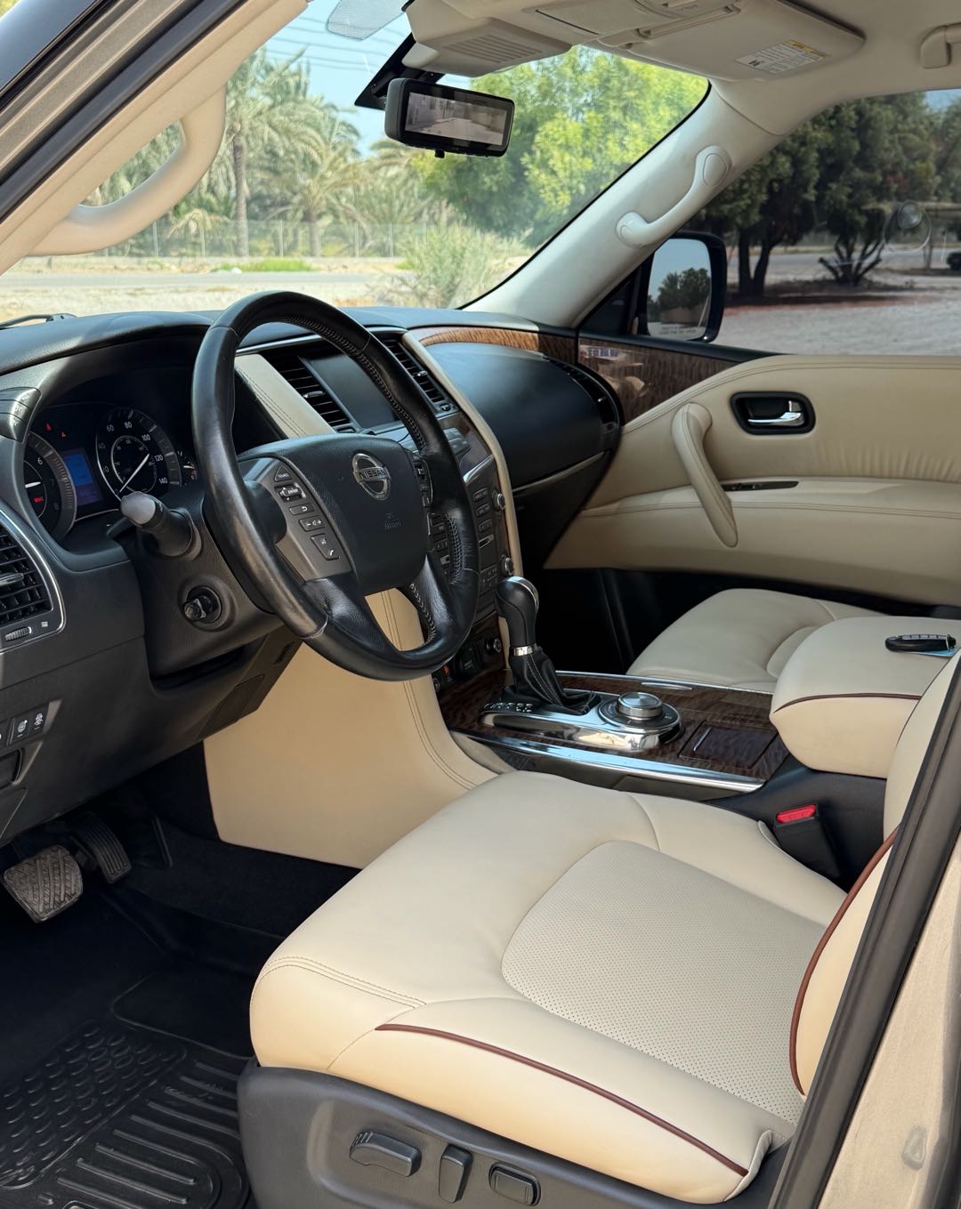 Car Image 2019 NISSAN ARMADA 