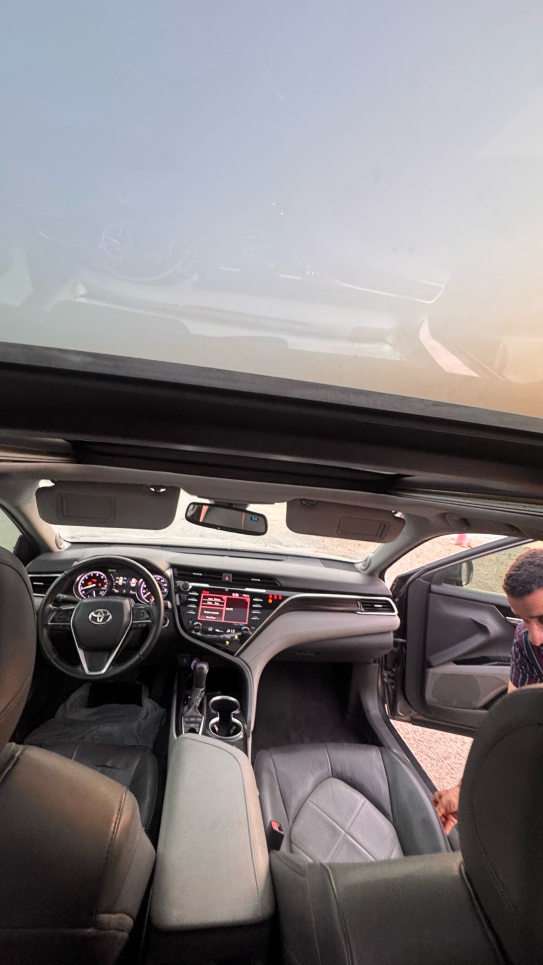 Car Image 2018 TOYOTA CAMRY XLE