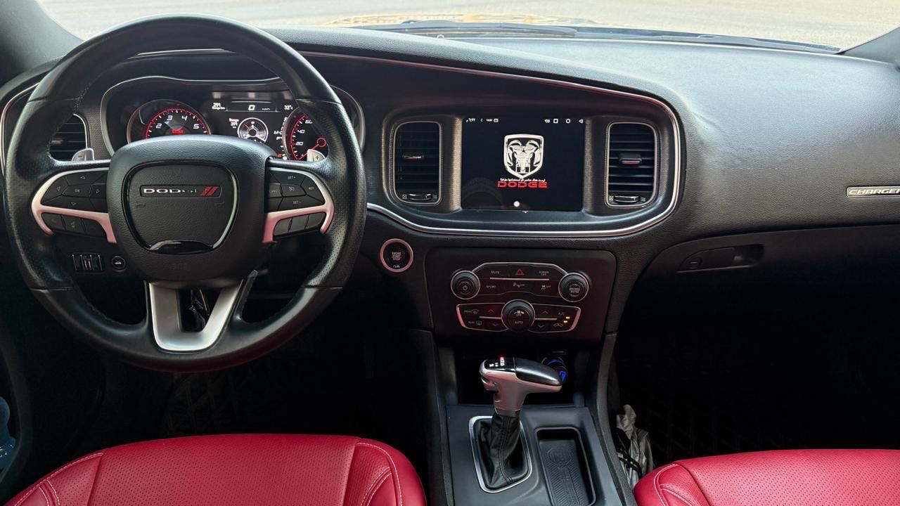 Car Image 2018 DODGE CHARGER R/T