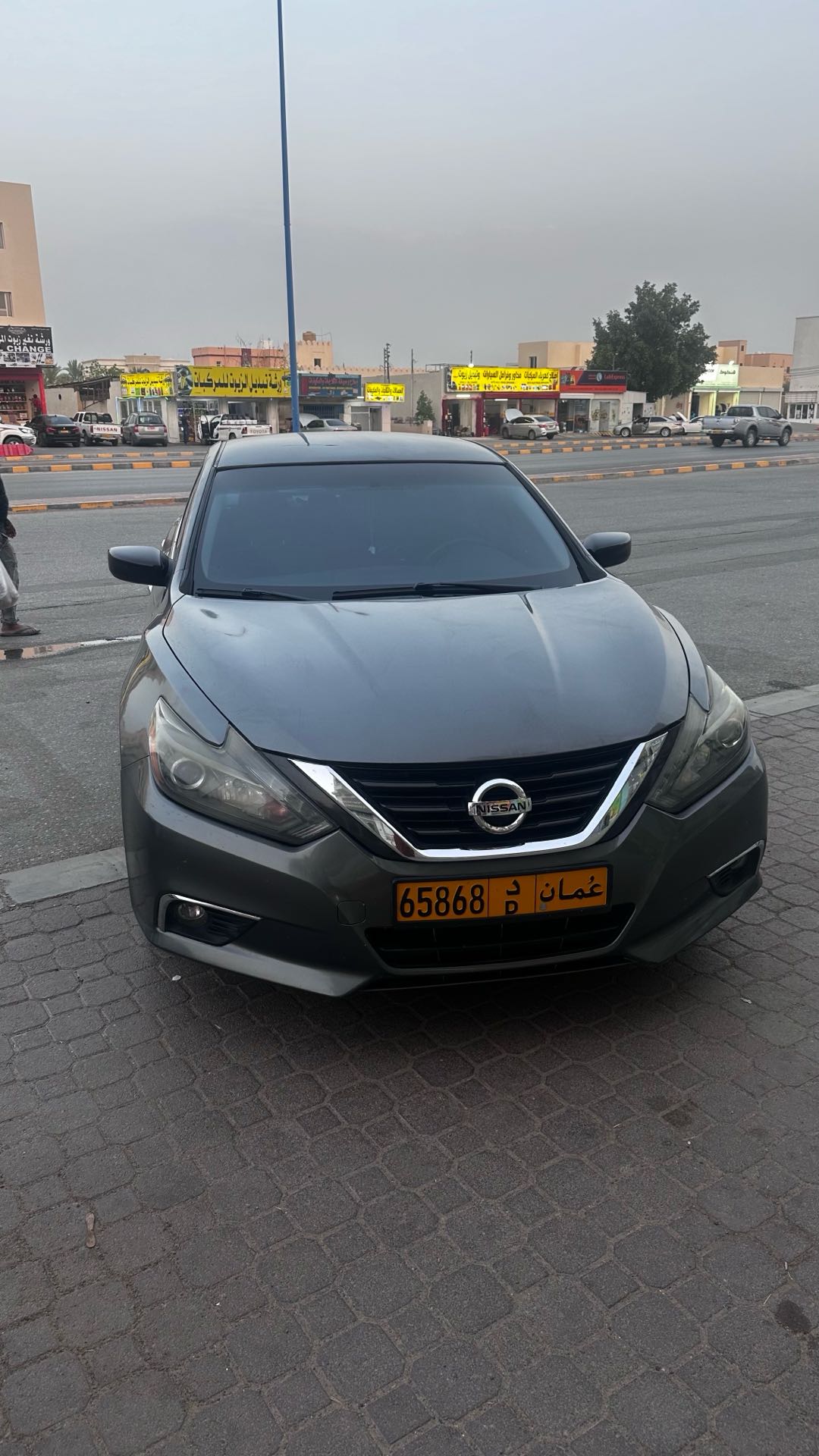 Car Image 2017 NISSAN ALTIMA SR