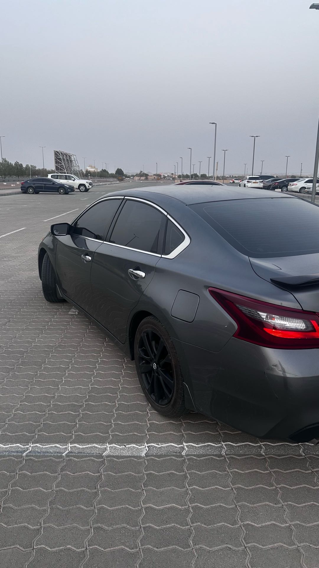 Car Image 2017 NISSAN ALTIMA SR