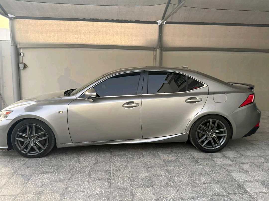Car Image 2015 LEXUS IS 350