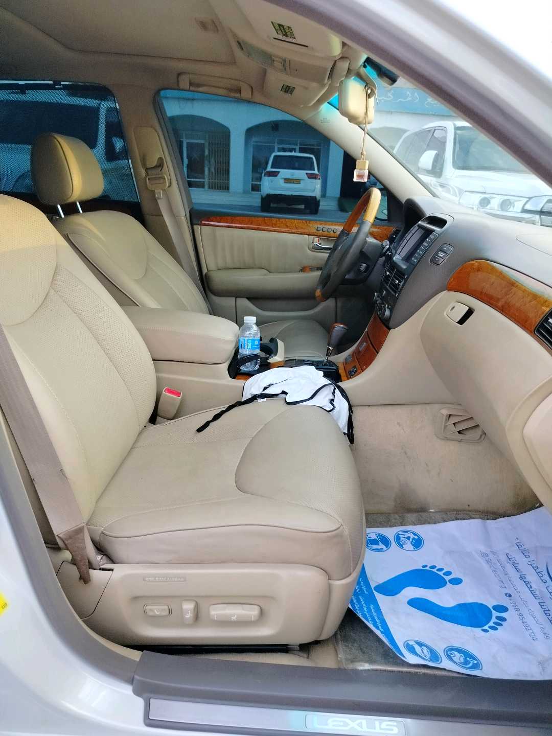 Car Image 2004 LEXUS LS 430