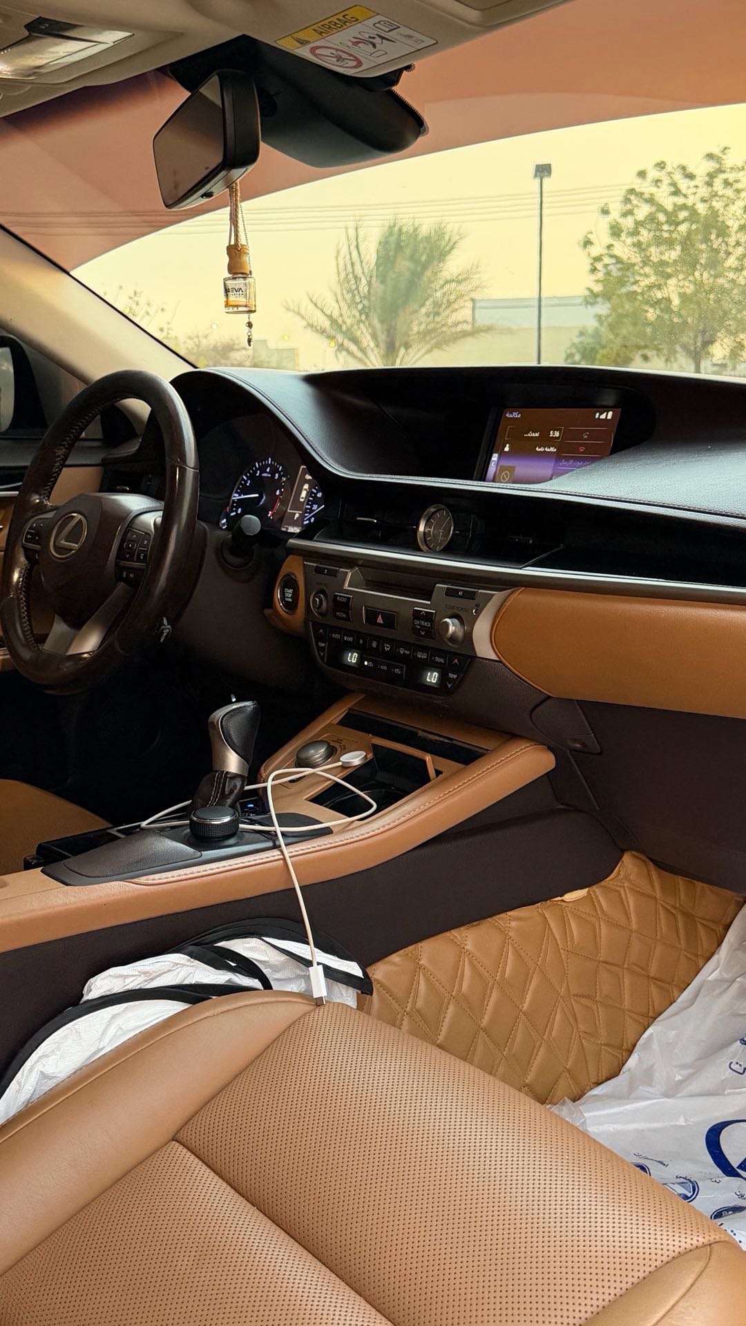Car Image 2017 LEXUS ES 350