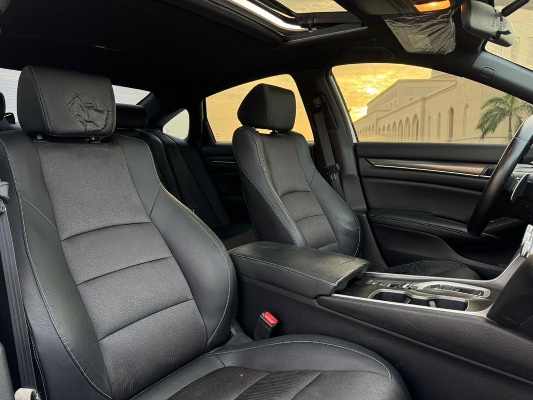 Car Image 2018 HONDA ACCORD SPORT