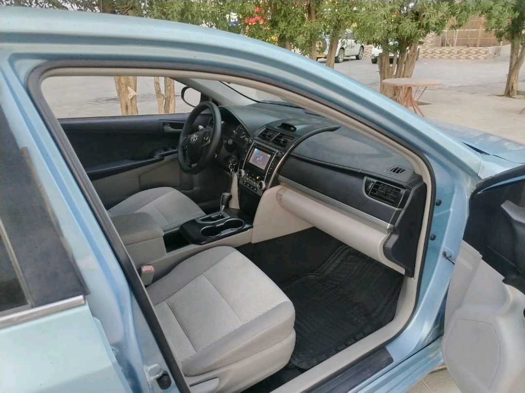 Car Image 2013 TOYOTA CAMRY LE
