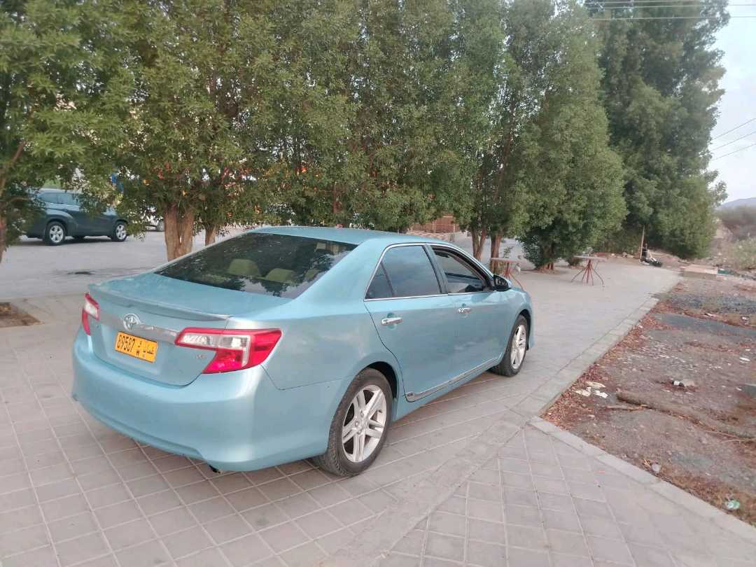 Car Image 2013 TOYOTA CAMRY LE