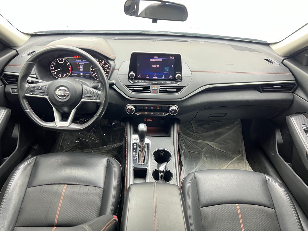 Car Image 2022 NISSAN ALTIMA SR