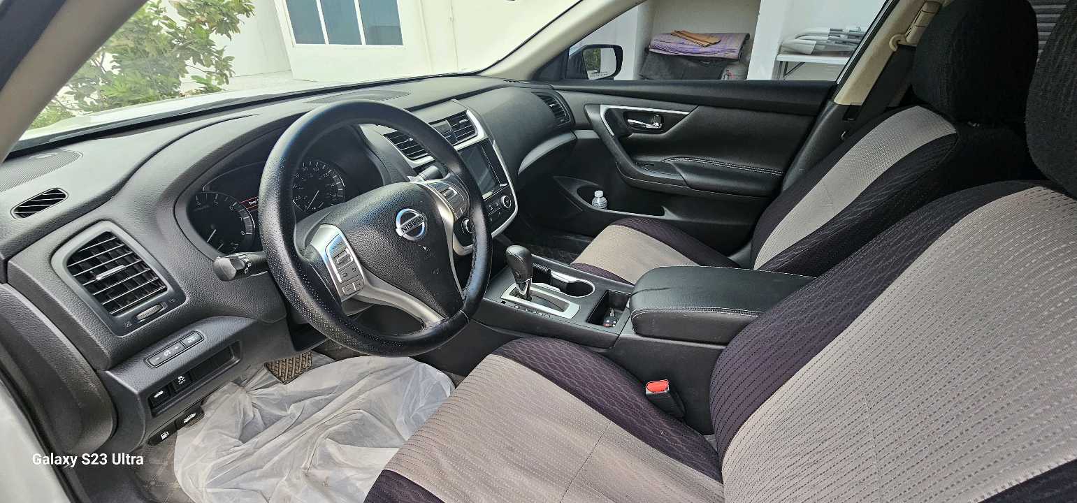 Car Image 2017 NISSAN ALTIMA S