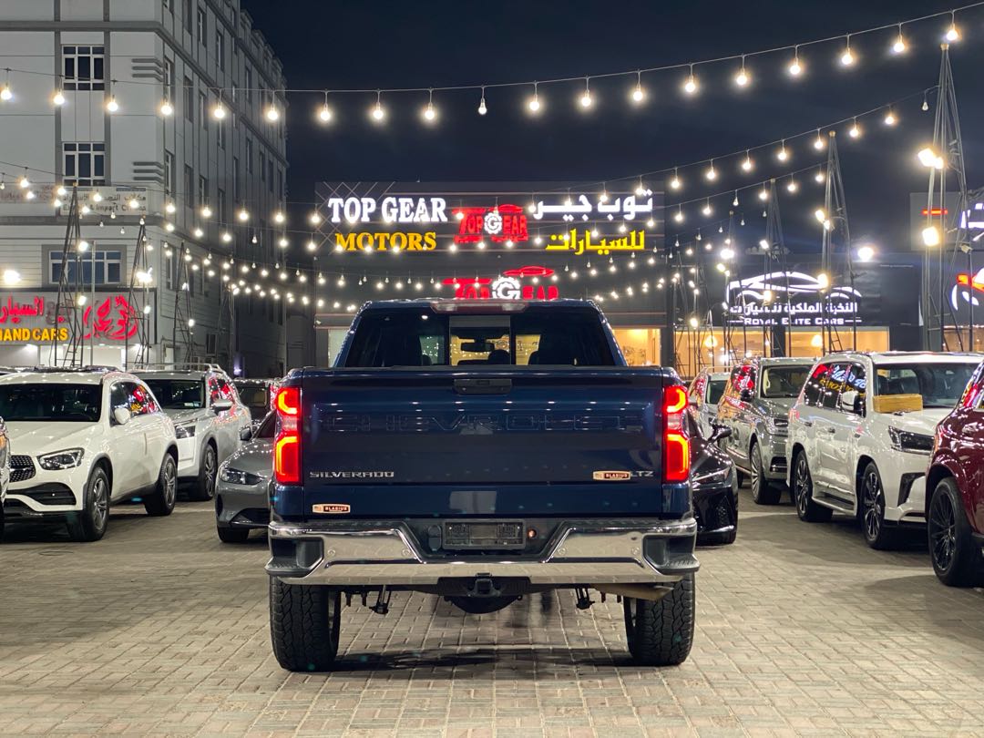 Car Image 2020 CHEVROLET SILVERADO 