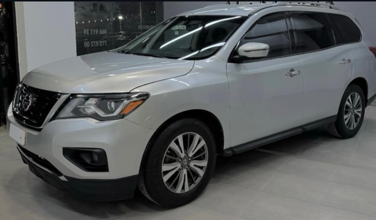 Car Image 2019 NISSAN PATHFINDER SV