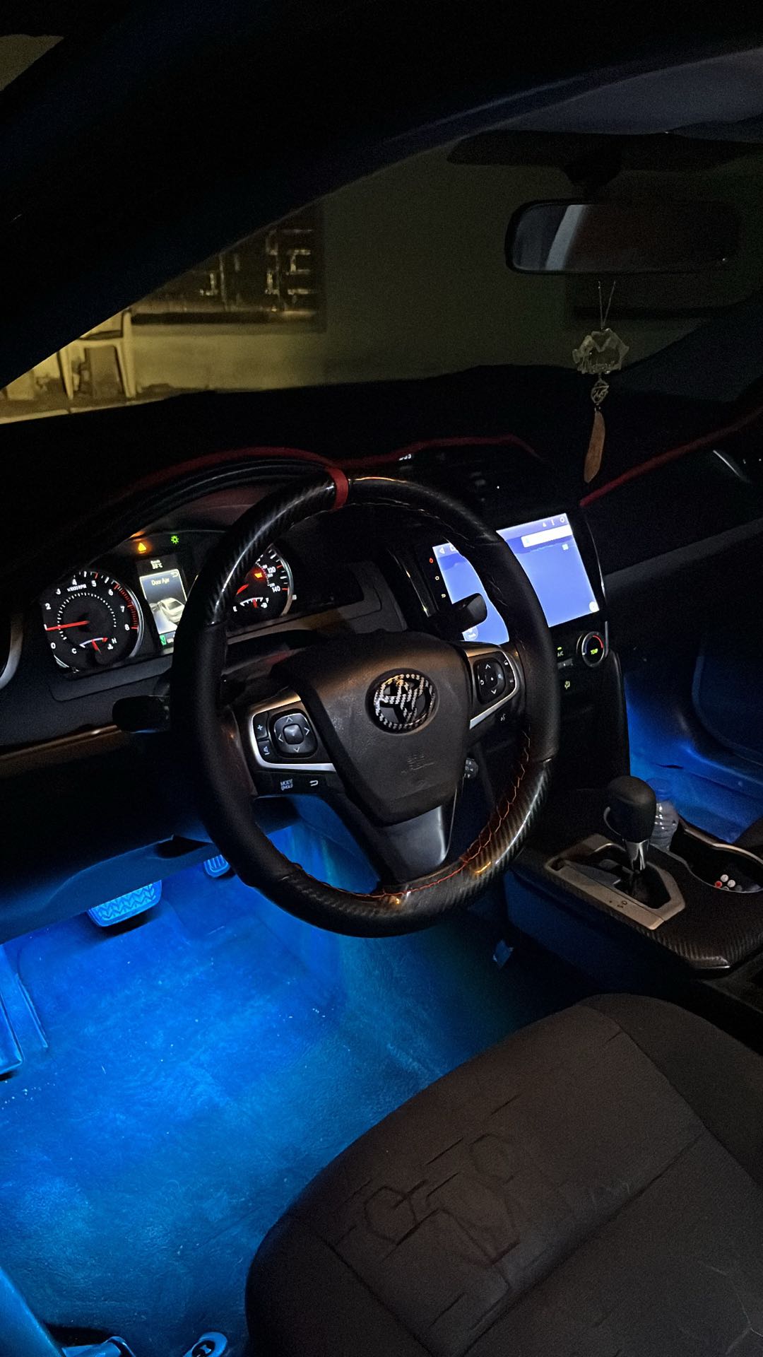 Car Image 2014 TOYOTA CAMRY GL
