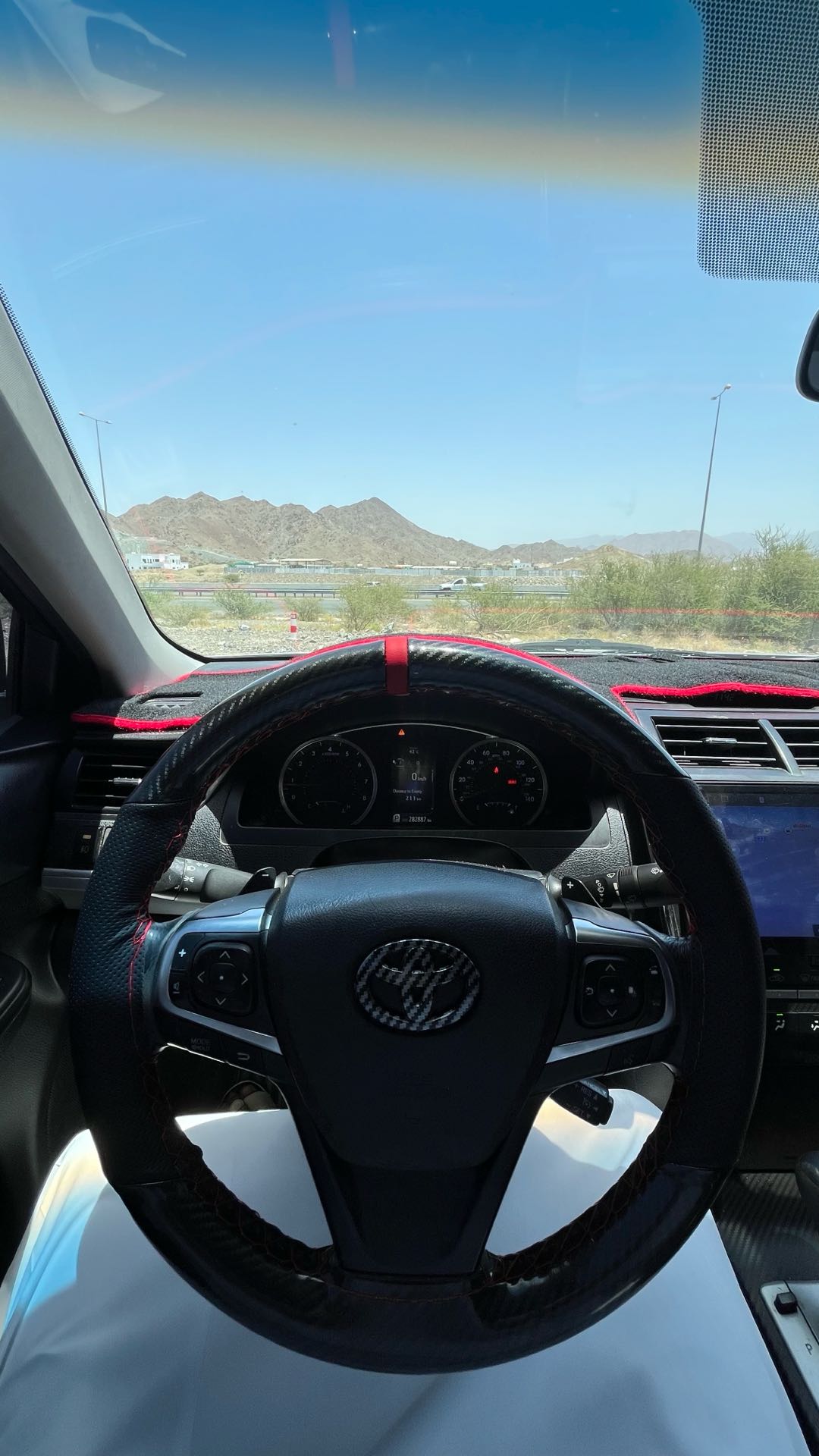 Car Image 2014 TOYOTA CAMRY GL