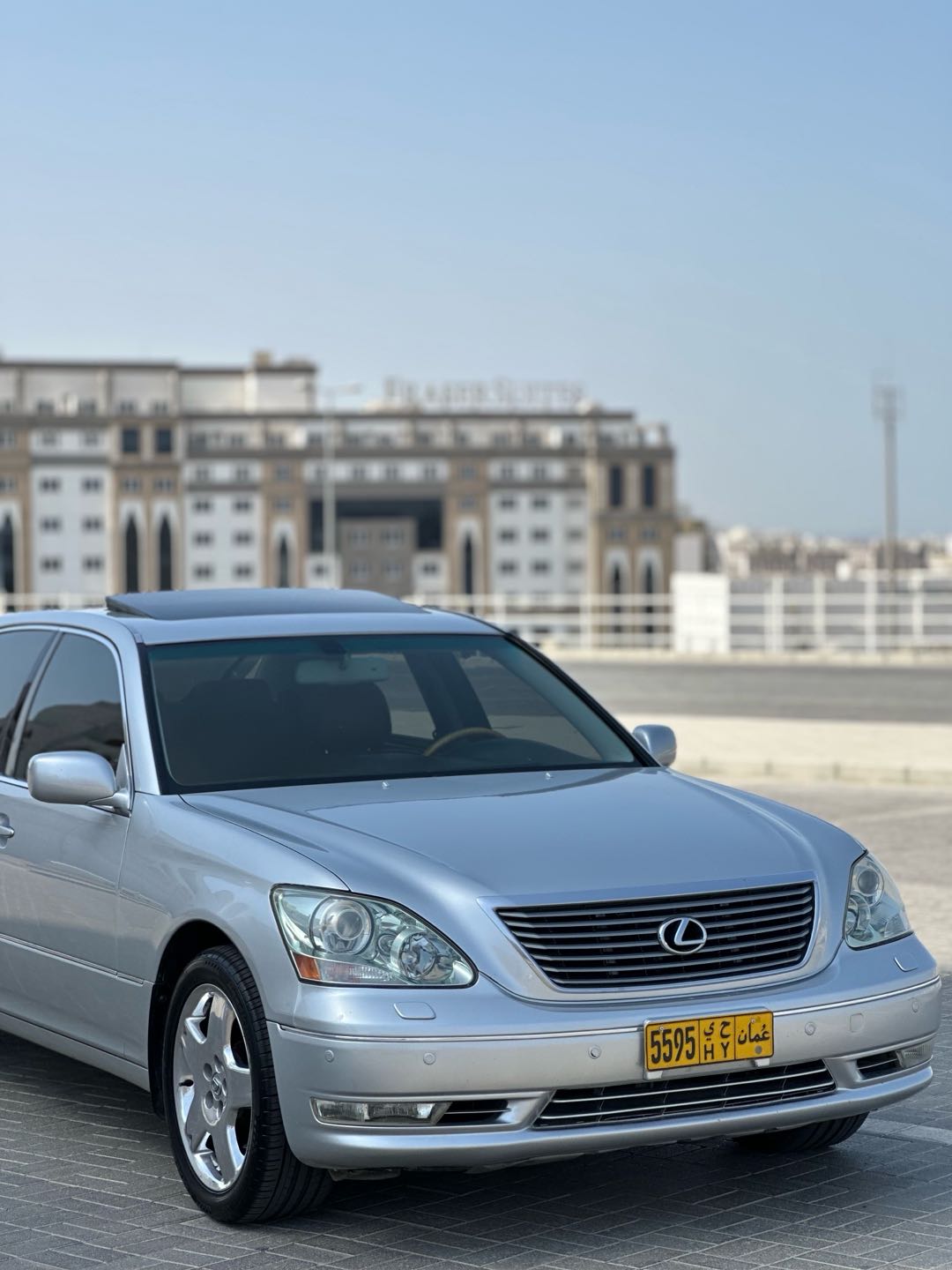 Car Image 2004 LEXUS LS 430