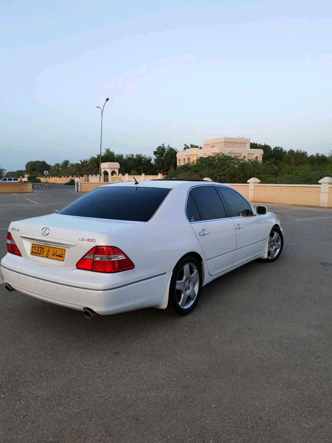 Car Image 2004 LEXUS LS 430