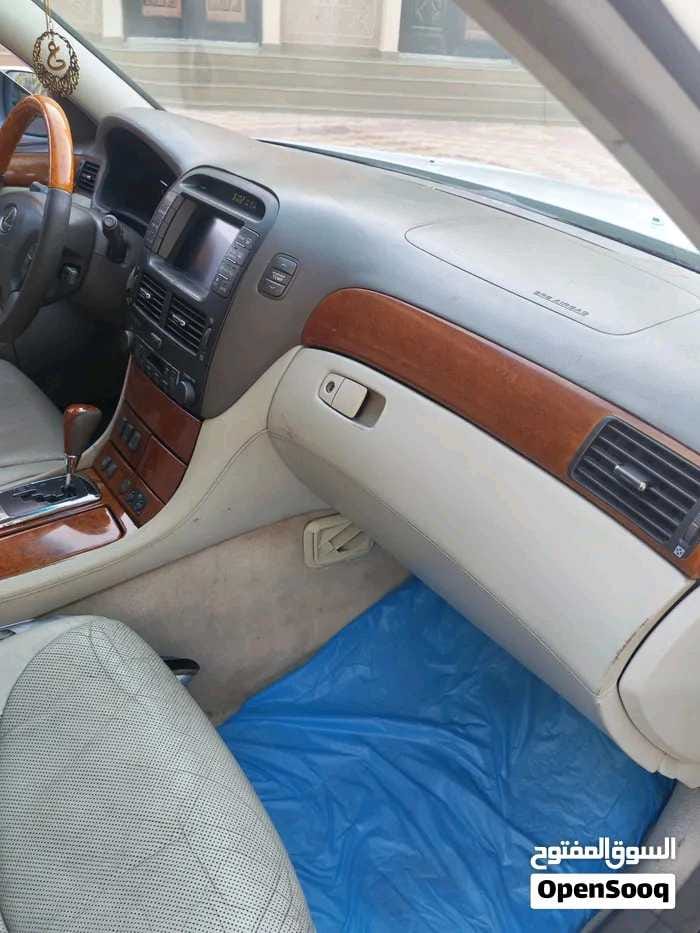 Car Image 2004 LEXUS LS 430