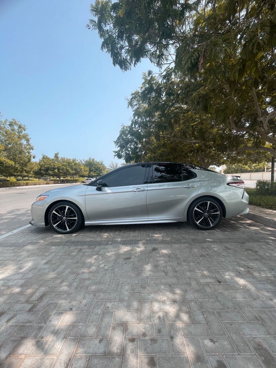 Car Image 2019 TOYOTA CAMRY XSE