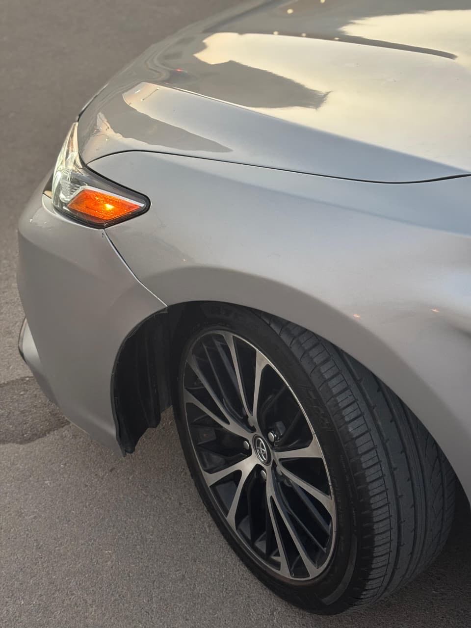 Car Image 2019 TOYOTA CAMRY SE