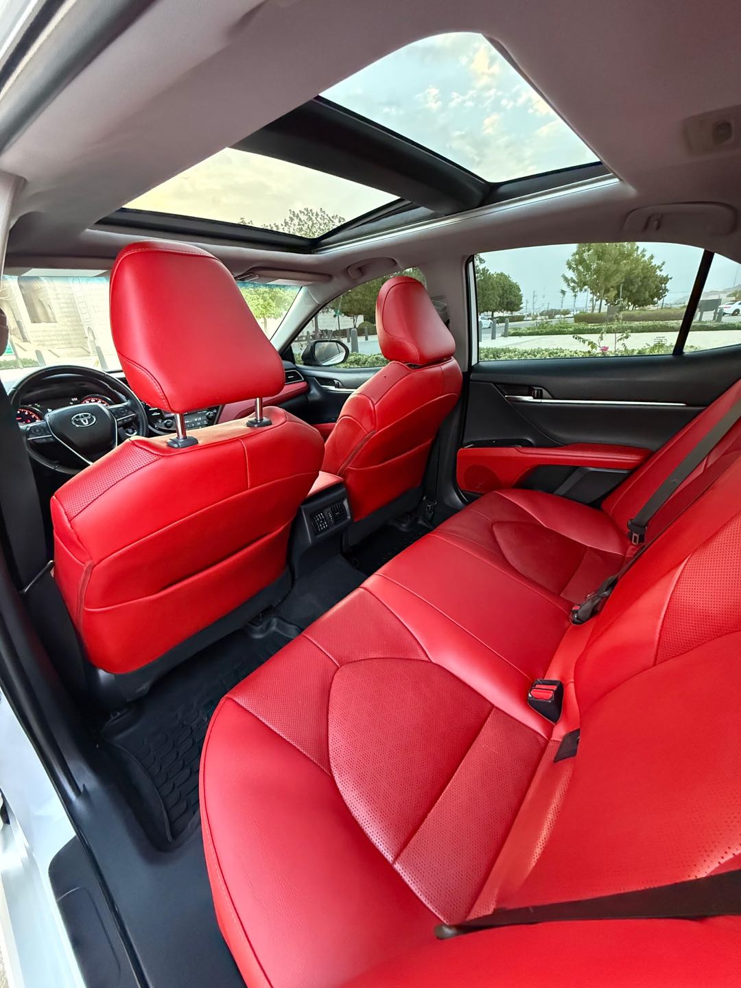 Car Image 2020 TOYOTA CAMRY XSE