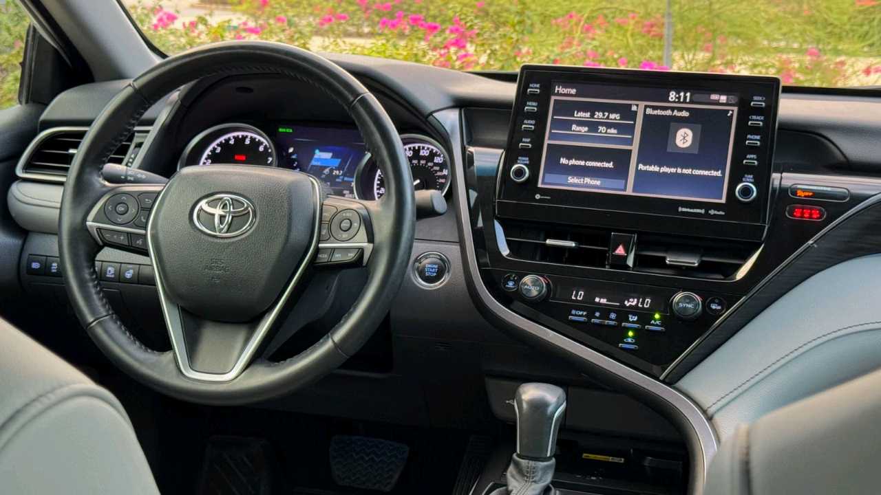 Car Image 2023 TOYOTA CAMRY XLE