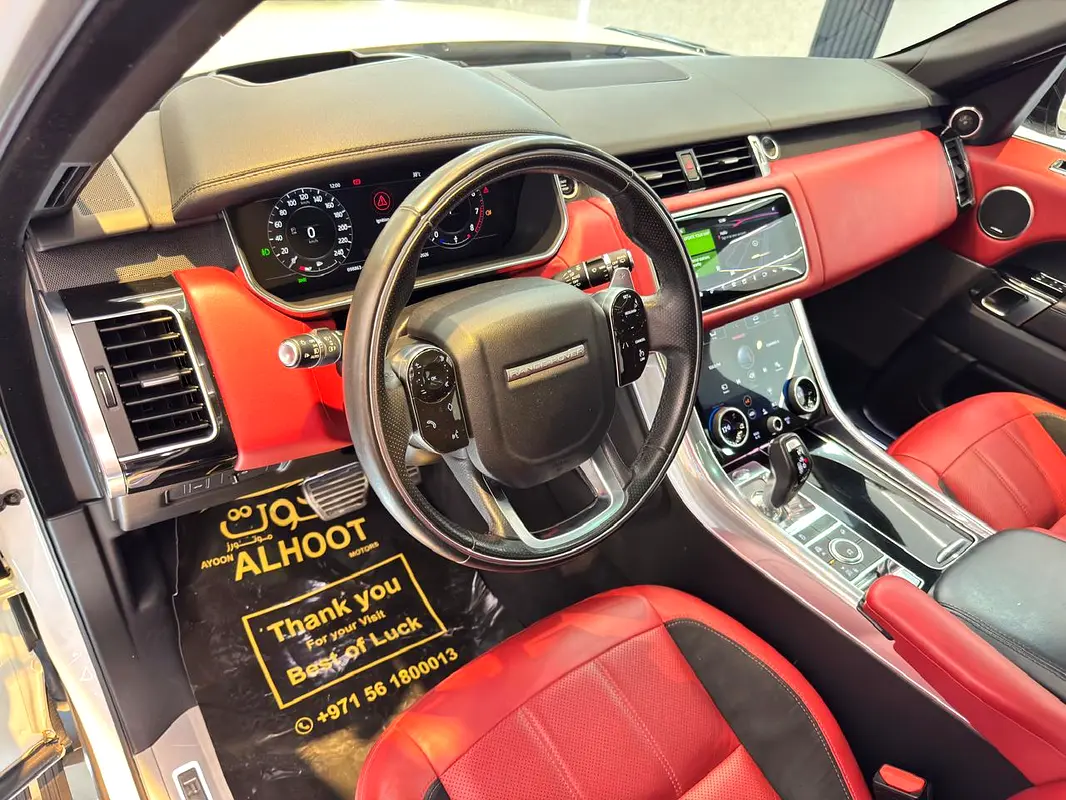 Car Image 2020 LAND ROVER SPORT 