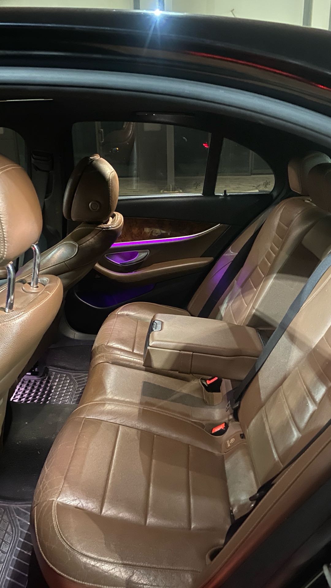 Car Image 2017 MERCEDES E Class 300