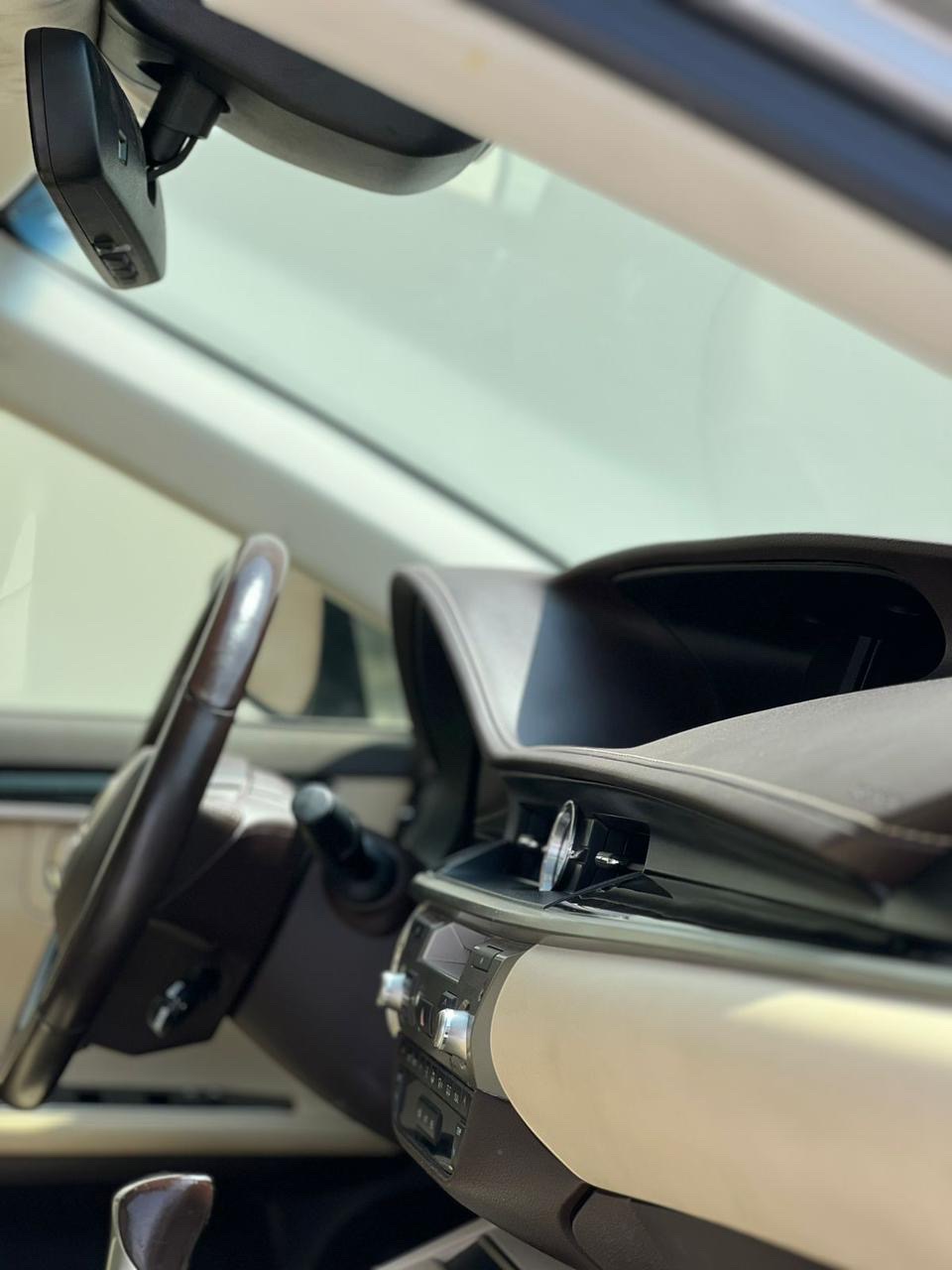 Car Image 2017 LEXUS ES 350