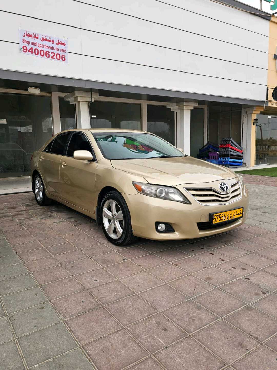 Car Image 2011 TOYOTA CAMRY LE