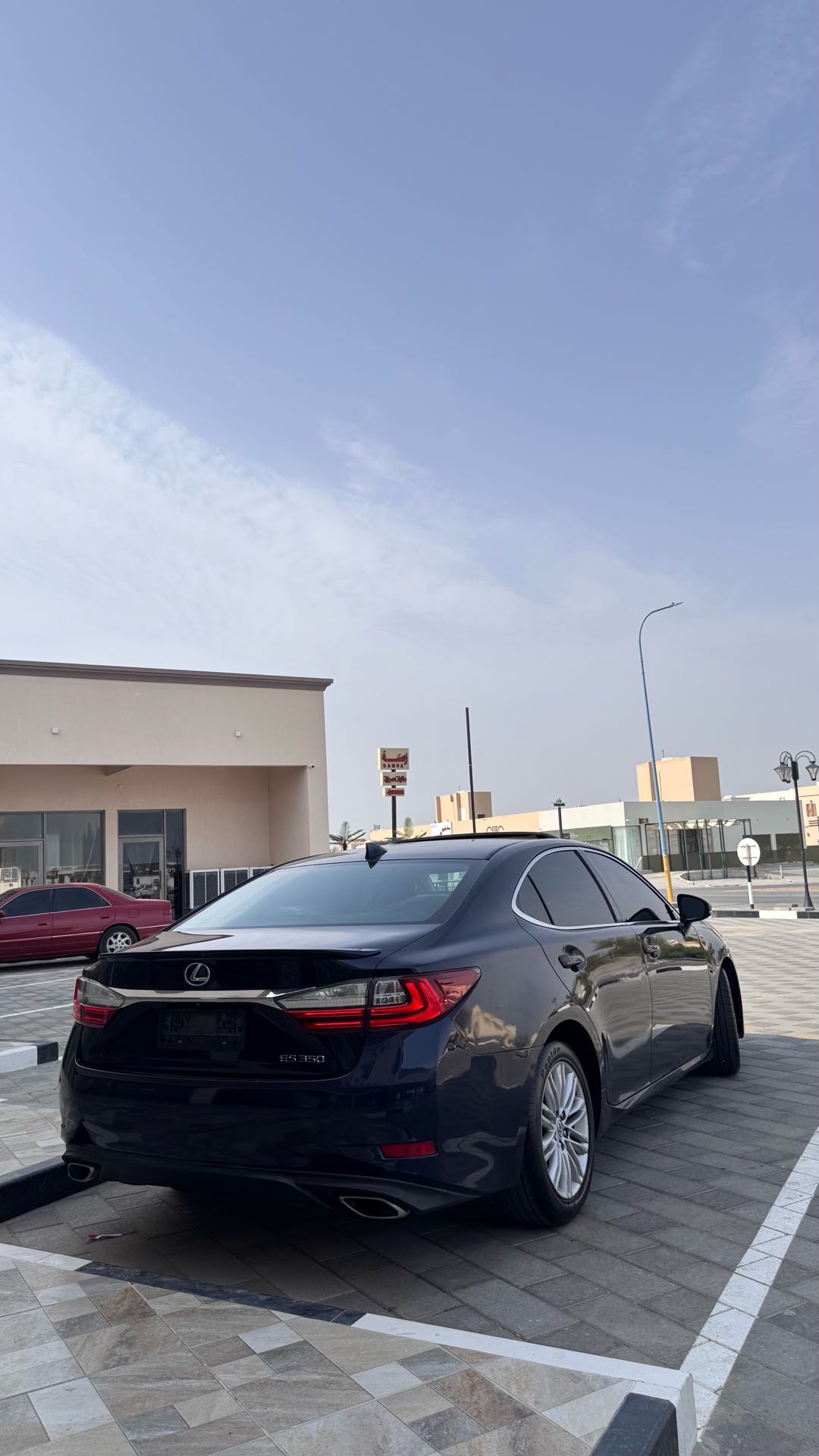 Car Image 2016 LEXUS ES 350