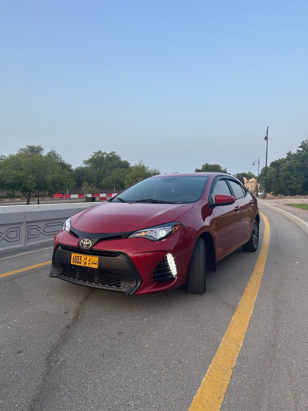Car Image 2017 TOYOTA COROLLA LE